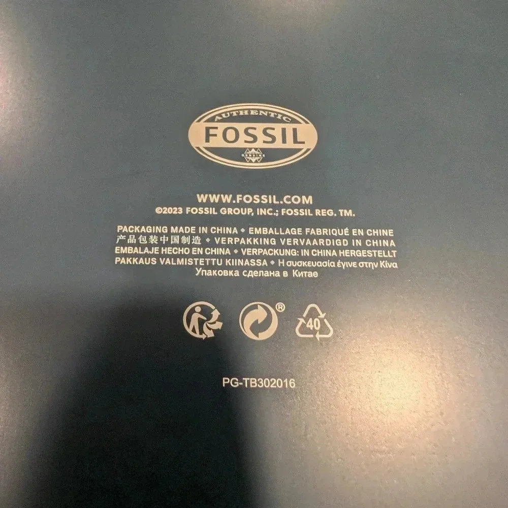 🟢New! Fossil Mens Andrew Leather Minimalist Zip Card Case Wallet w Gift Box Tin